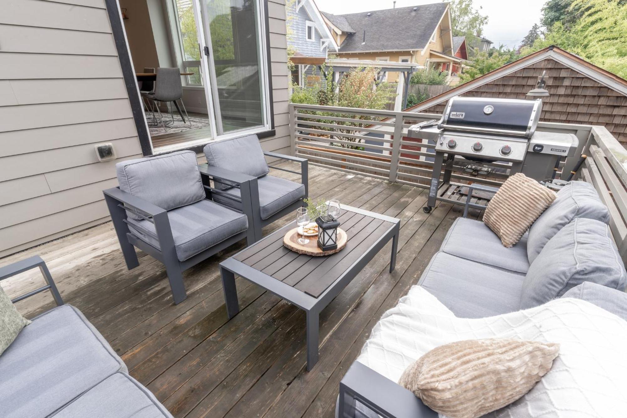 Comfy Family Home, Walkable Neighborhood + Patio! Portland Luaran gambar