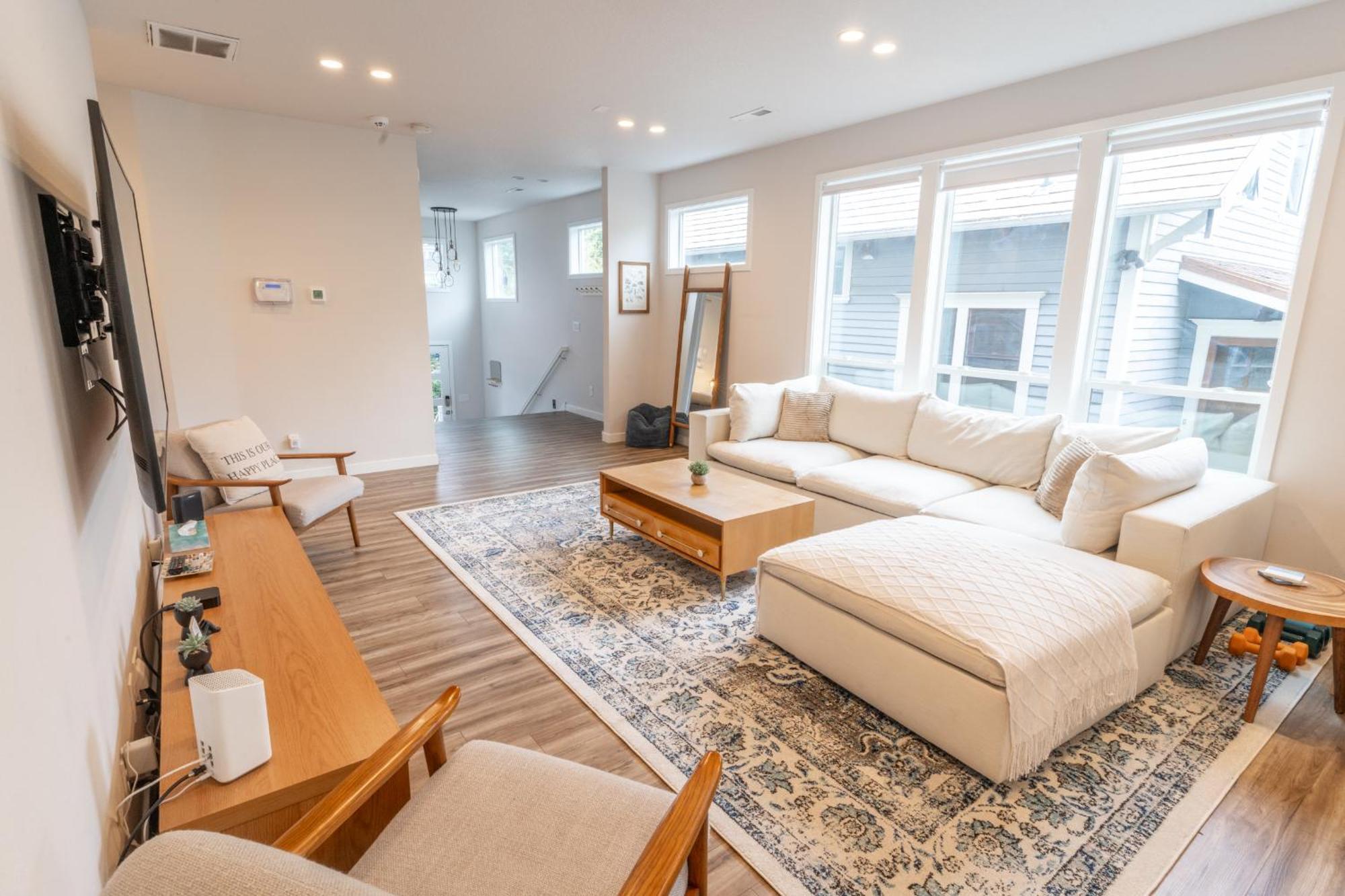 Comfy Family Home, Walkable Neighborhood + Patio! Portland Luaran gambar