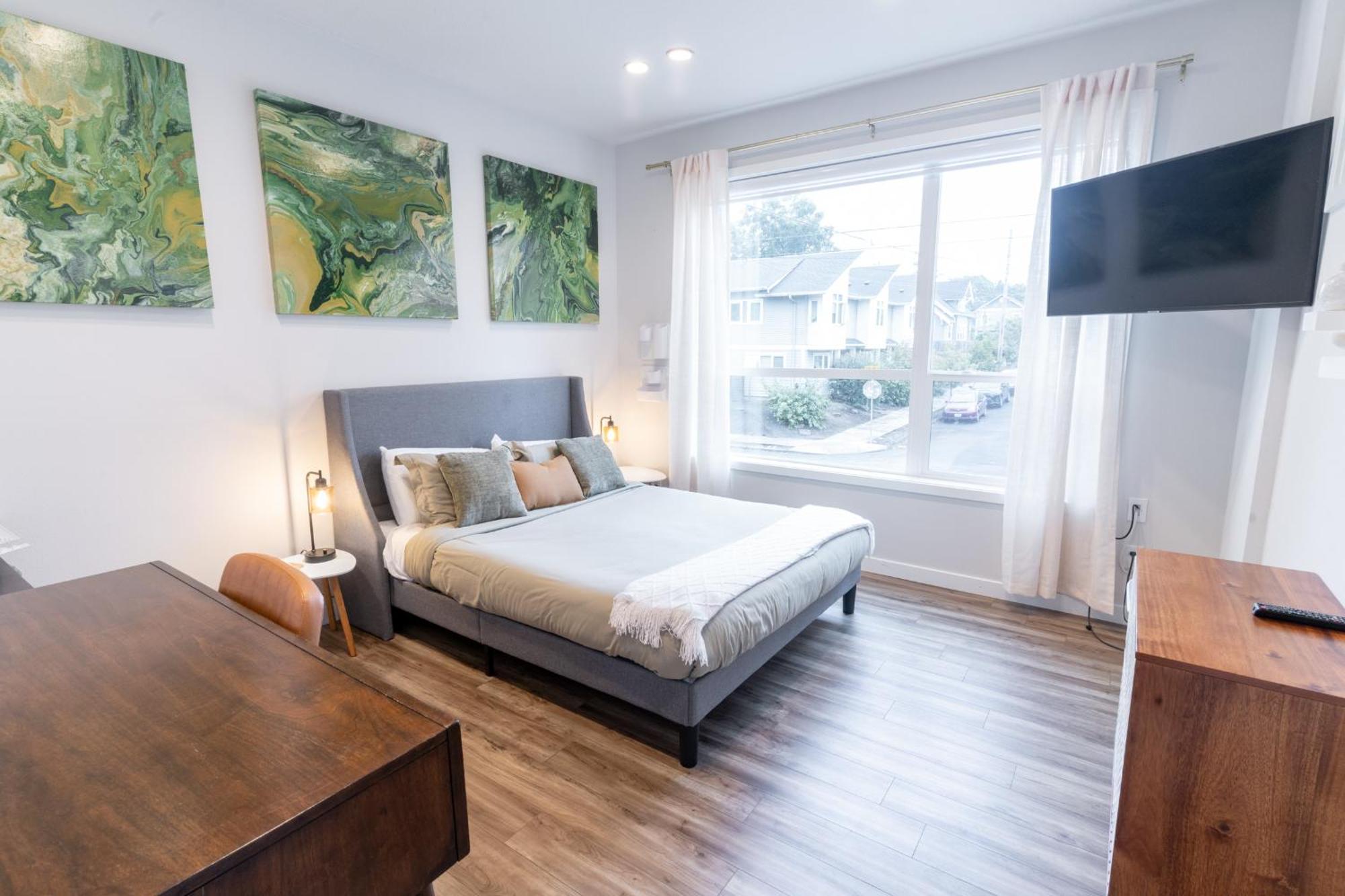 Comfy Family Home, Walkable Neighborhood + Patio! Portland Luaran gambar