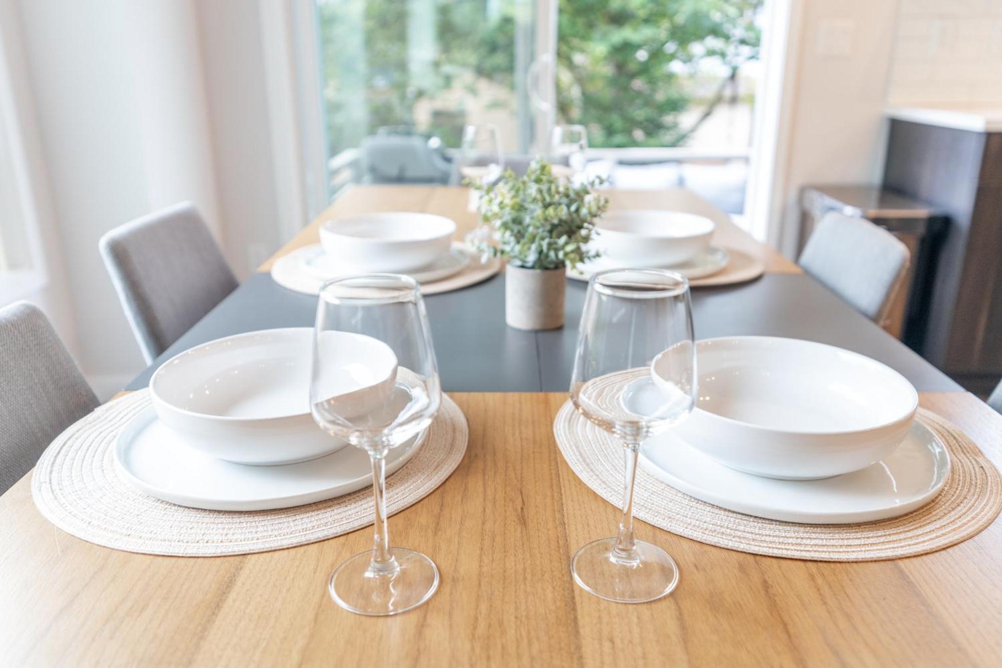 Comfy Family Home, Walkable Neighborhood + Patio! Portland Luaran gambar