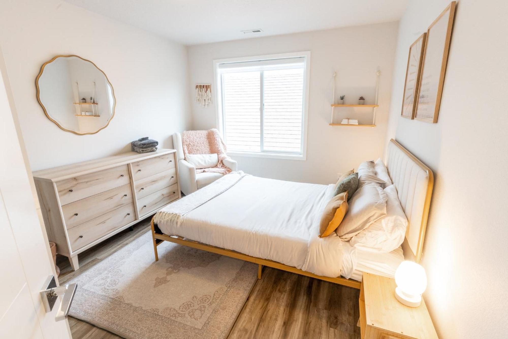 Comfy Family Home, Walkable Neighborhood + Patio! Portland Luaran gambar