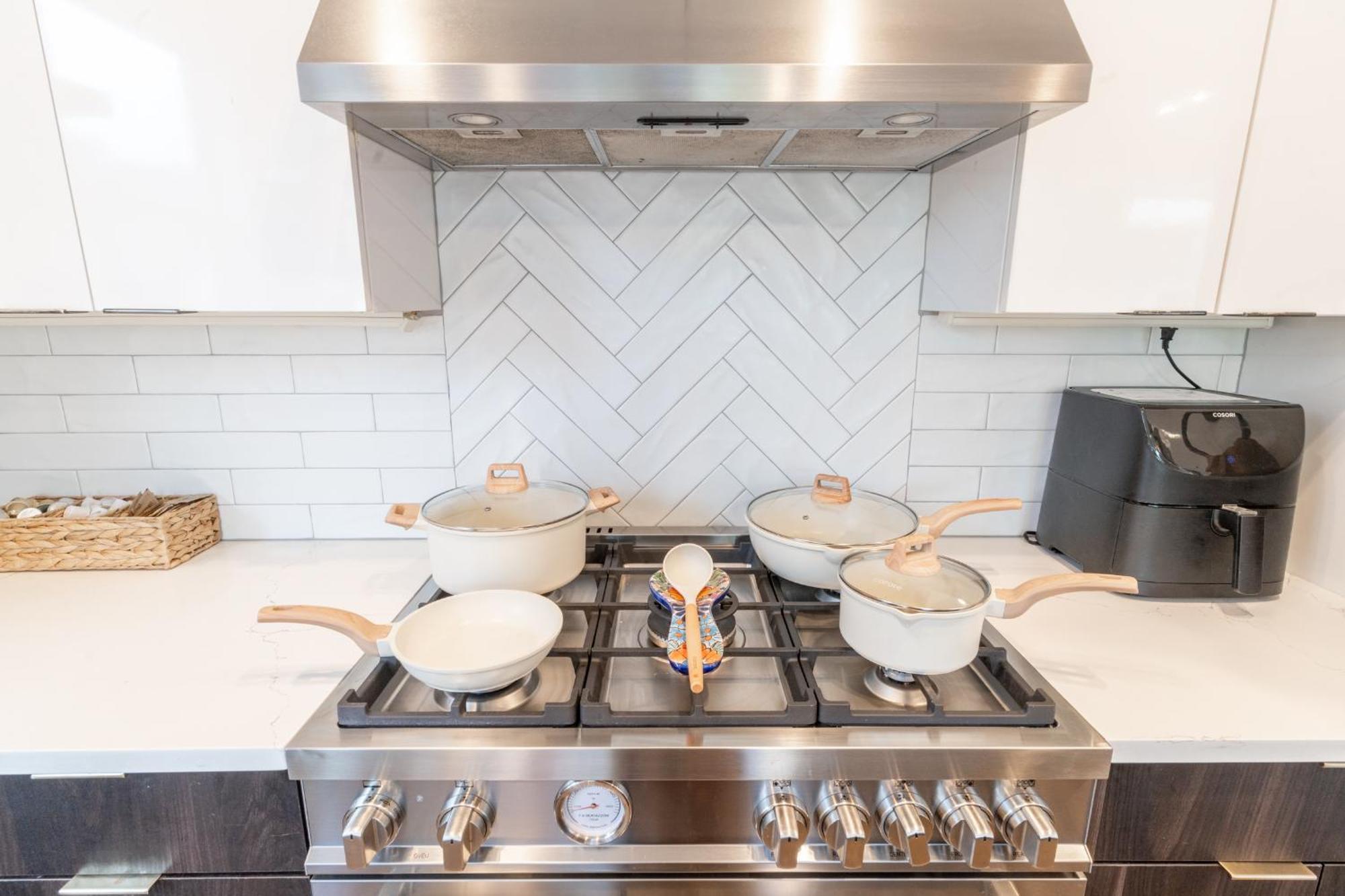 Comfy Family Home, Walkable Neighborhood + Patio! Portland Luaran gambar